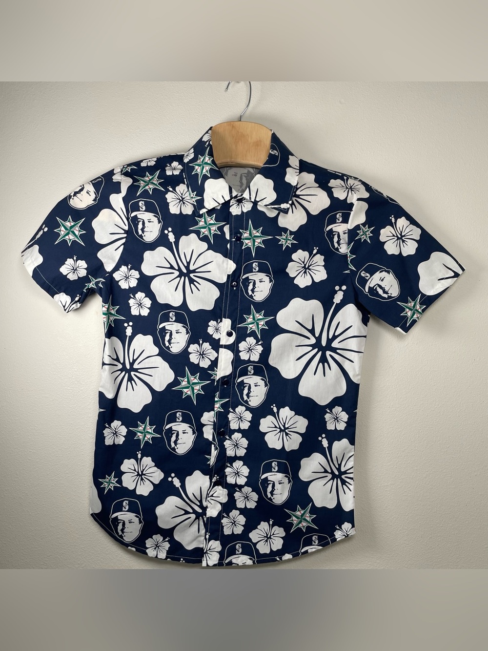 Seattle Mariners Aloha Hawaiian Shirt size M Floral Button Up SGA Baseball